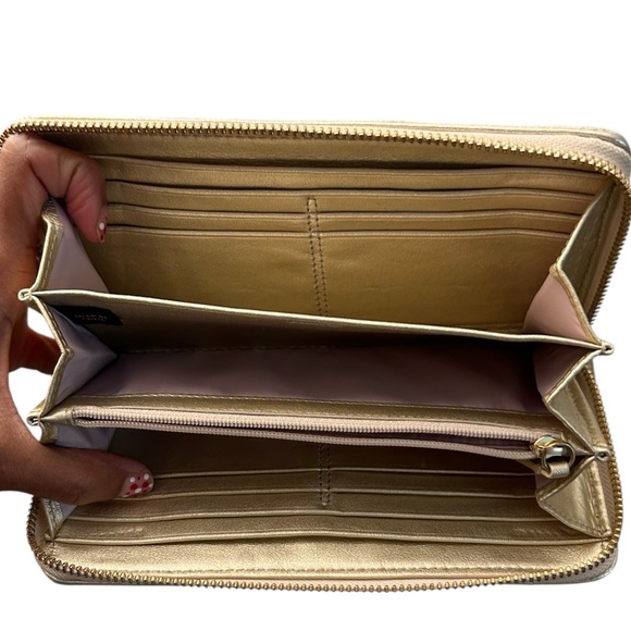 Coach Julia OP Art Signature Accordian Metallic Gold & Tan Wallet. Lite wear - Picture 8 of 9